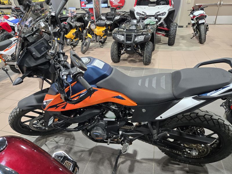 2022 KTM Adventure 390Image 4