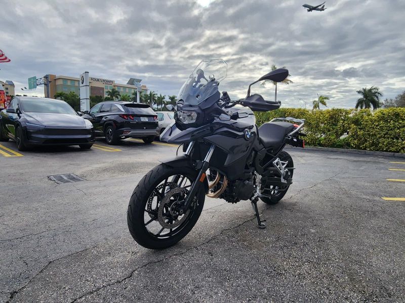 2026 BMW F 800 GSImage 3