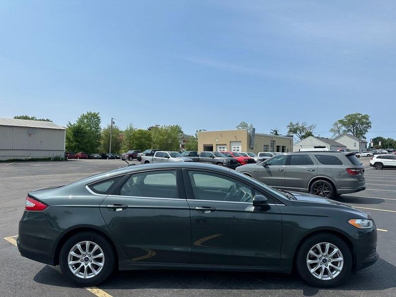 2015 Ford Fusion SImage 10