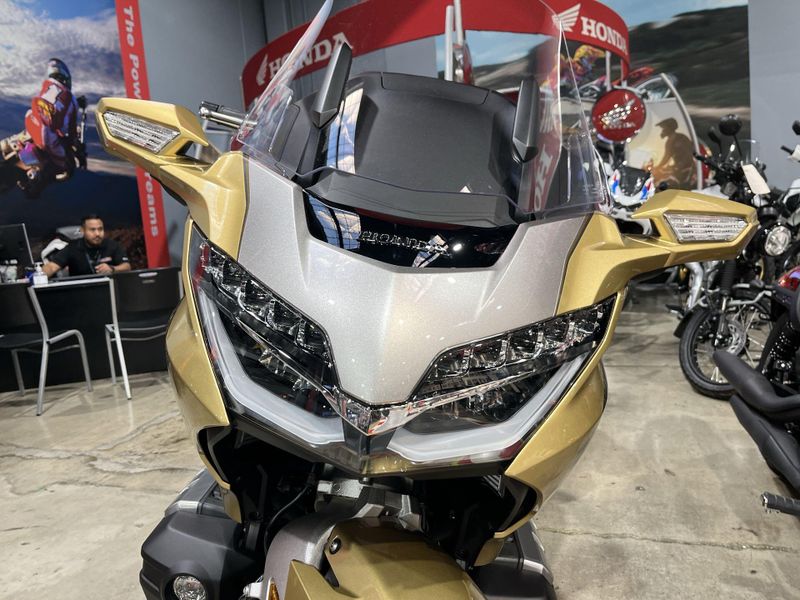 New 2025 Honda GOLDWING TOUR DCT Image 13