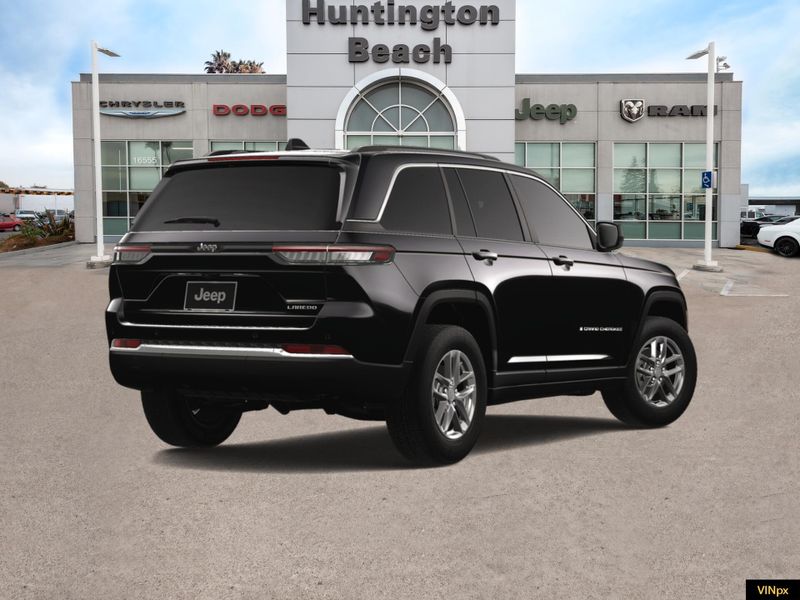 2025 Jeep Grand Cherokee Laredo X 4x2Image 7