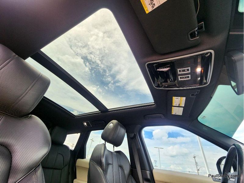 2015 Land Rover Range Rover Sport HSEImage 29