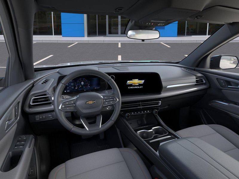 New 2025 Chevrolet Traverse FWD LTImage 15