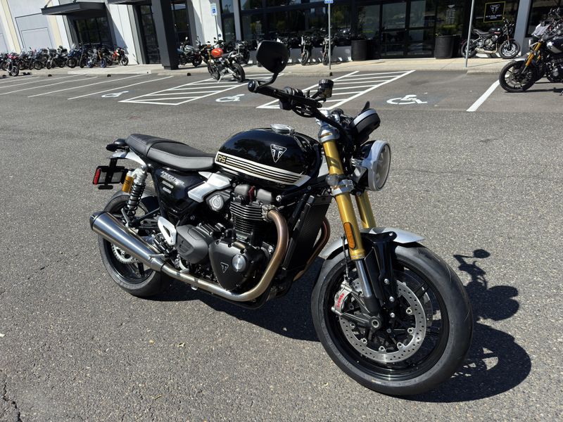2025 Triumph Speed Twin 1200 RS - SAPPHIRE BLACK 