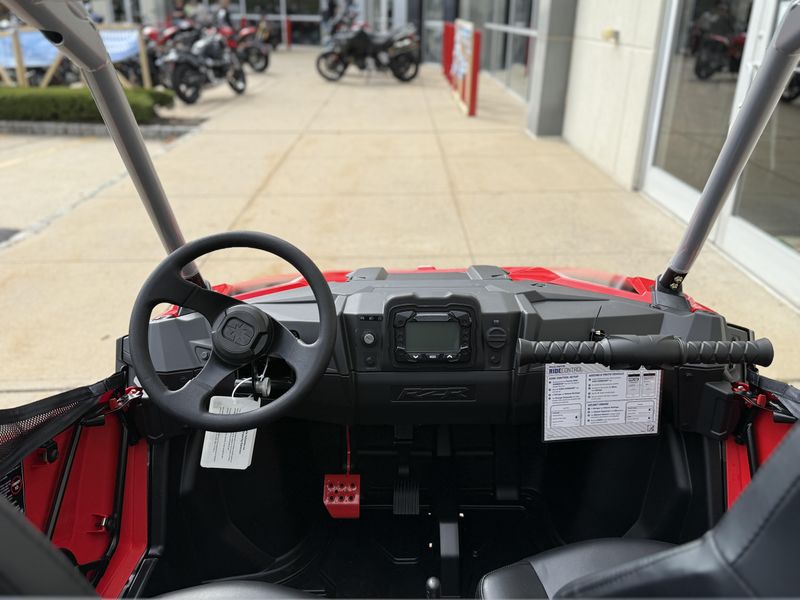 2026 Polaris RZR 200 EFIImage 6