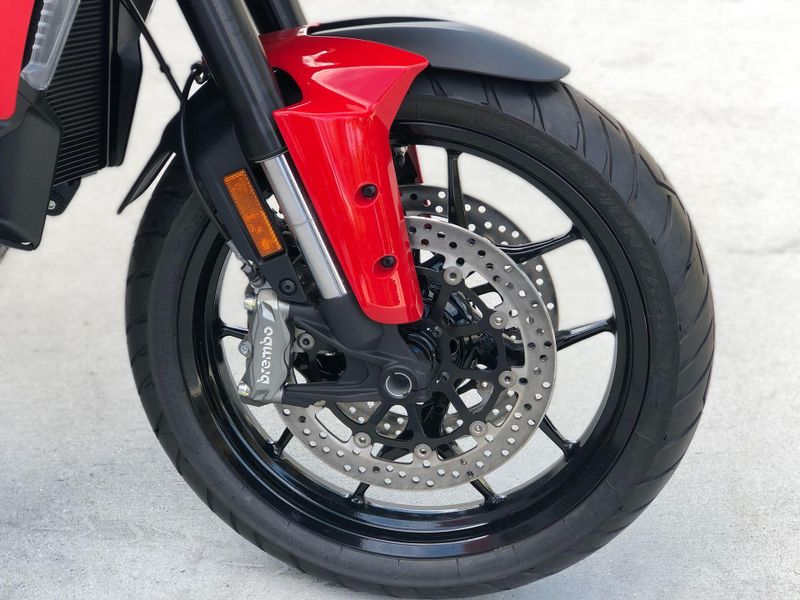 New 2025 Ducati MULTISTRADA V2 S Image 19