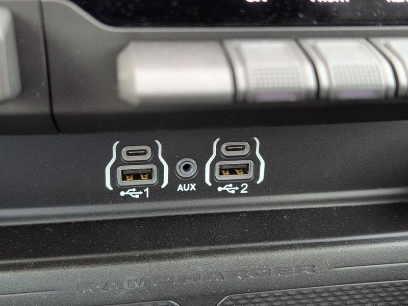 New 2025 RAM 1500 Laramie Crew Cab 4x4 5