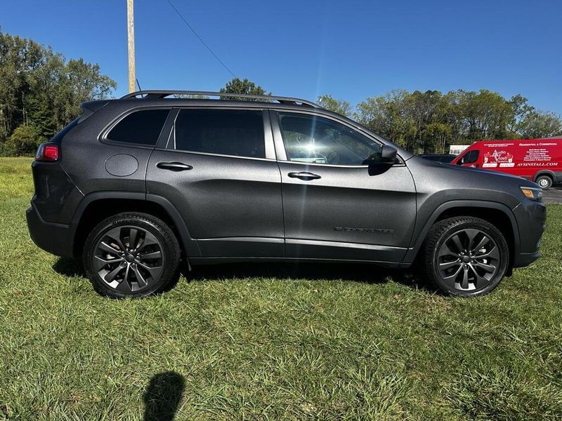 2021 Jeep Cherokee Altitude Latitude Lux photo 2