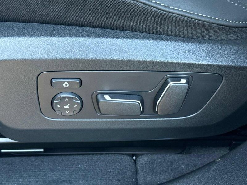 New 2026 BMW X3 30 xDriveImage 19