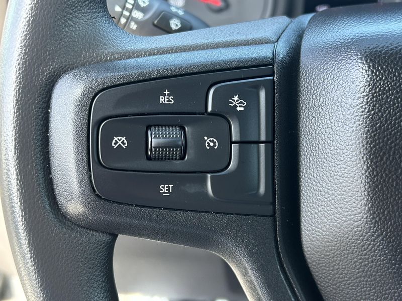 Used 2025 Chevrolet Silverado 1500 CustomImage 26