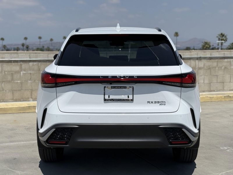 2025 Lexus RX Image 11