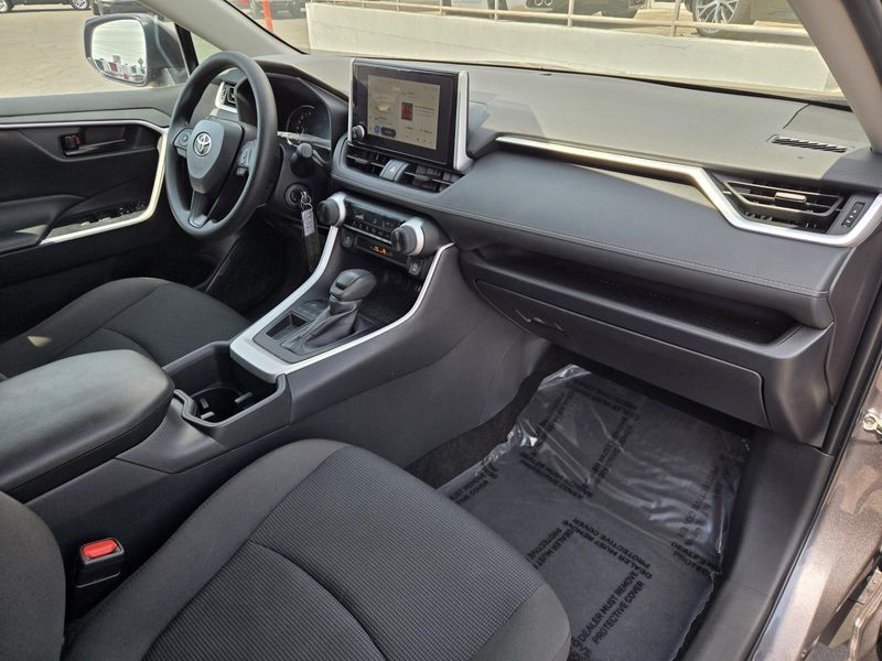 Used 2025 Toyota RAV4 LE FWD (Natl)