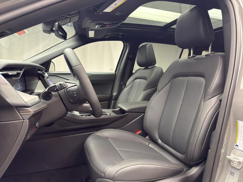 New 2026 Jeep Cherokee Limited 4x4Image 7