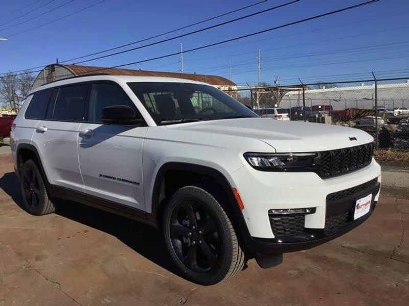 2025 Jeep Grand Cherokee L Limited 4x2Image 7