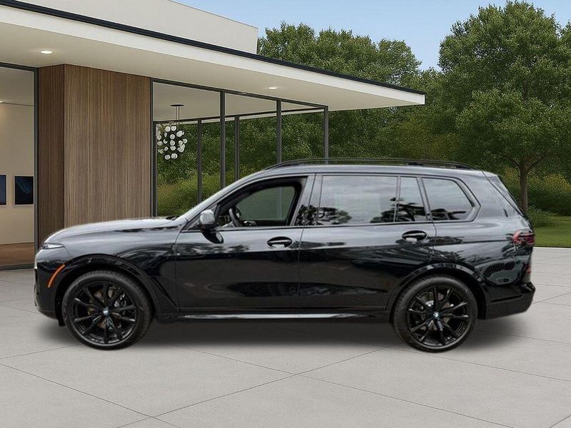 New 2026 BMW X7 xDrive40iImage 13