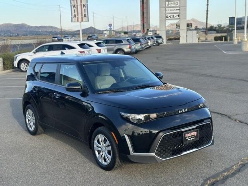 Used 2023 Kia Soul LXImage 7