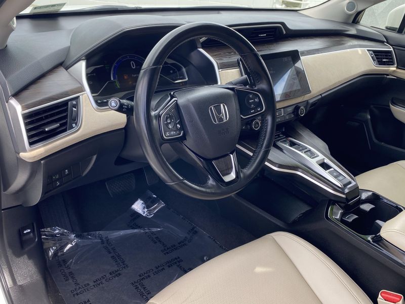 2018 Honda Clarity Plug-In Hybrid TouringImage 16