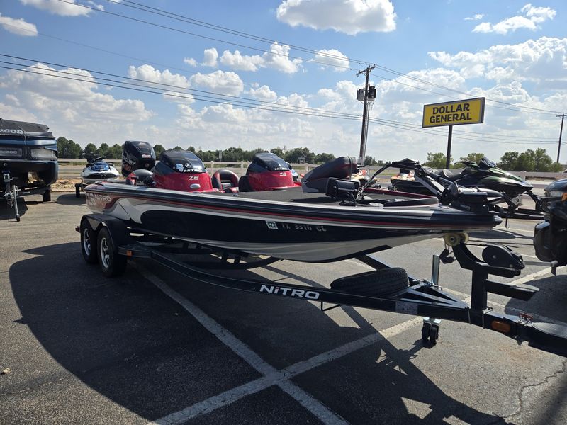 USED 2014 NITRO Z8 Image 1