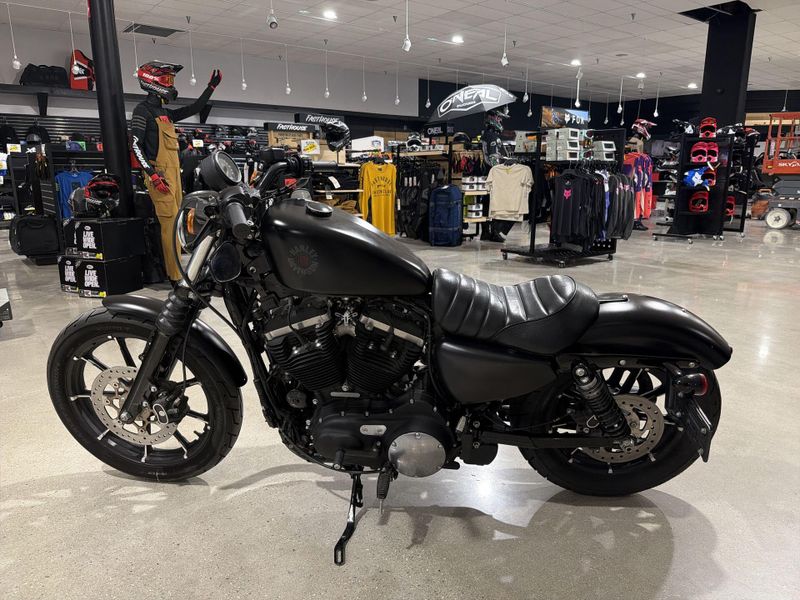Used 2020 Harley-Davidson SPORTSTER IRON 883 Image 14