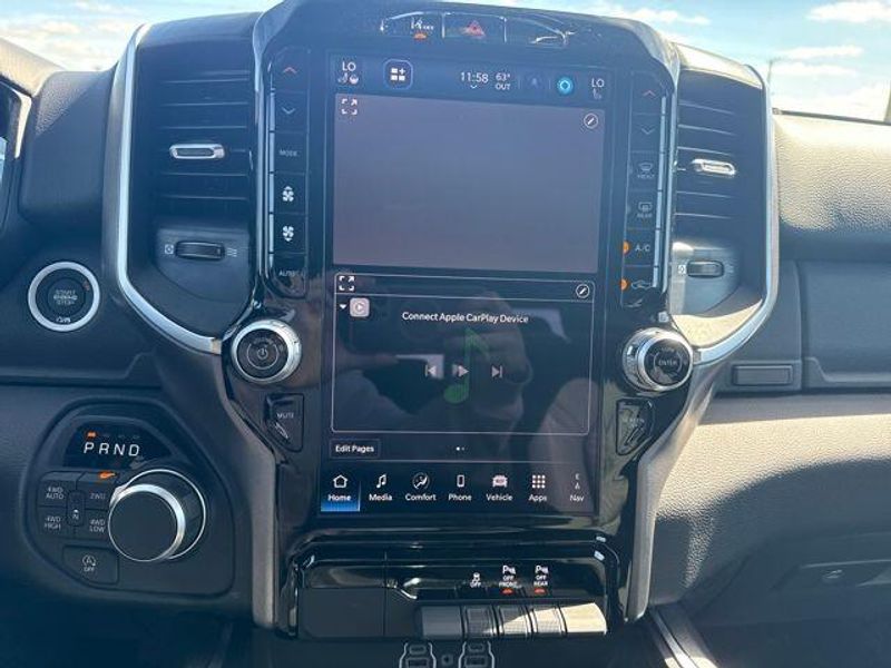 2025 RAM 1500 Big Horn Crew Cab 4x4 5'7' Box