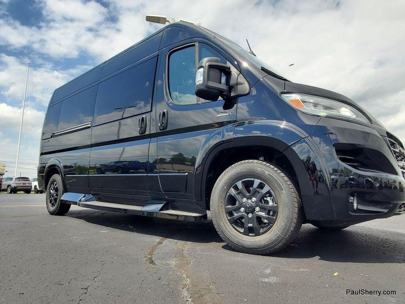 2024 RAM Promaster 2500 Slt+ Window Van High Roof 159