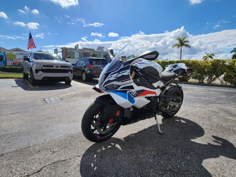 2026 BMW S 1000 RRImage 3