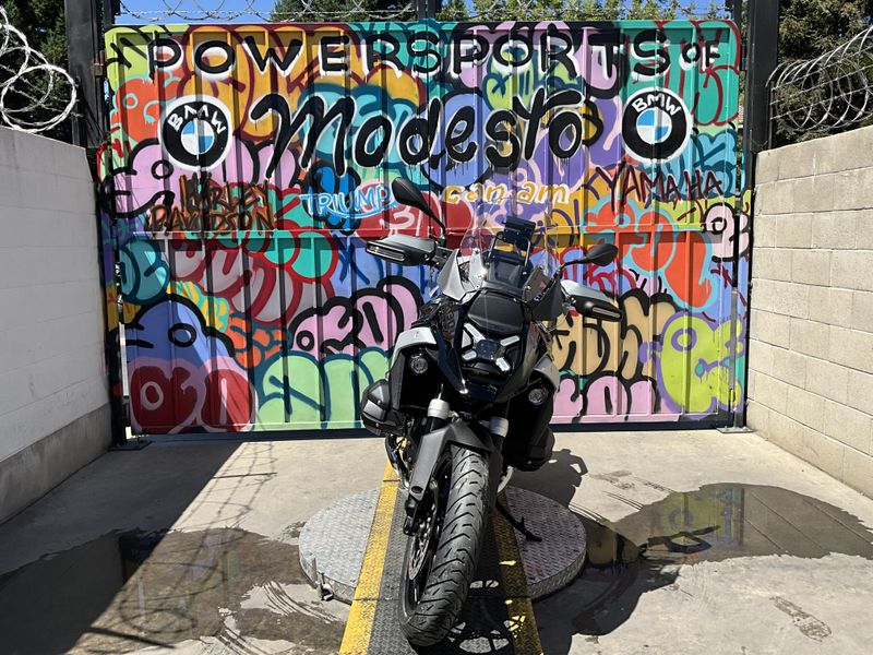 New 2025 BMW R 1300 GS Image 2