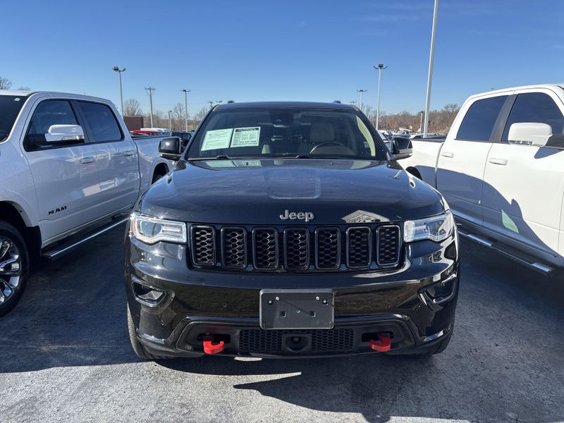 Used 2020 Jeep Grand Cherokee OverlandImage 2