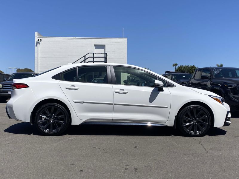 Used 2025 Toyota Corolla Hybrid SEImage 2