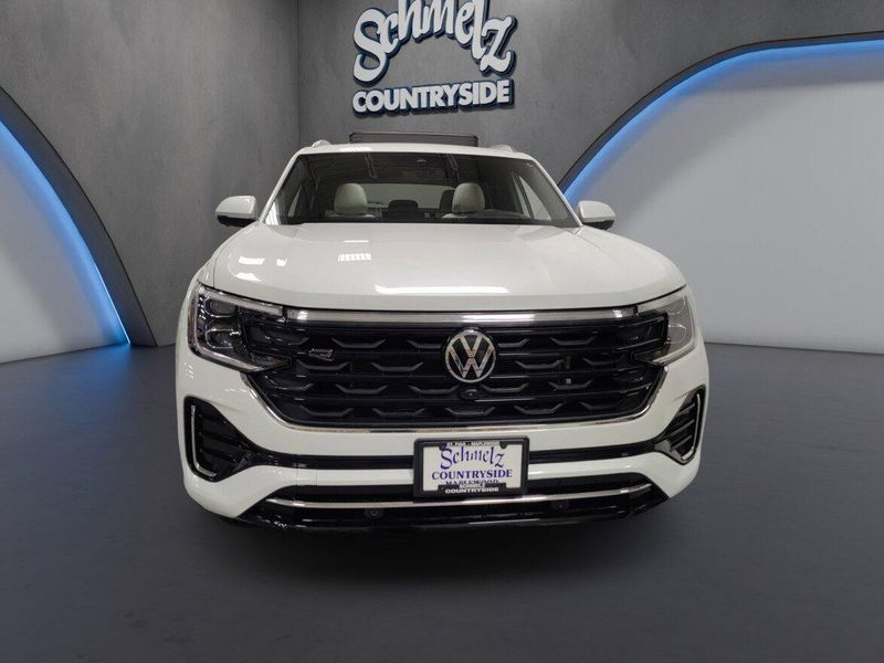 Used 2025 Volkswagen Atlas Cross Sport SEL Premium R-Line w/Sunroof/NavImage 3