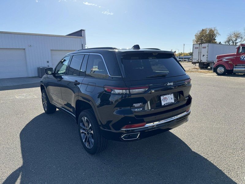 2025 Jeep Grand Cherokee OverlandImage 6