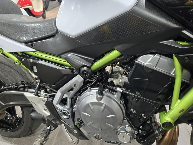 USED 2017 KAWASAKI Z650 ABS Image 9