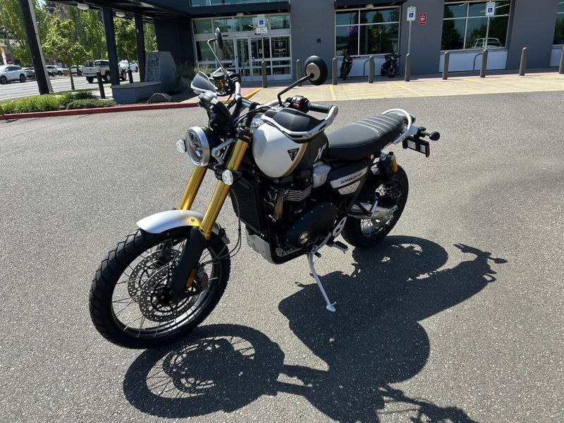 New 2026 Triumph SCRAMBLER 1200 XE 