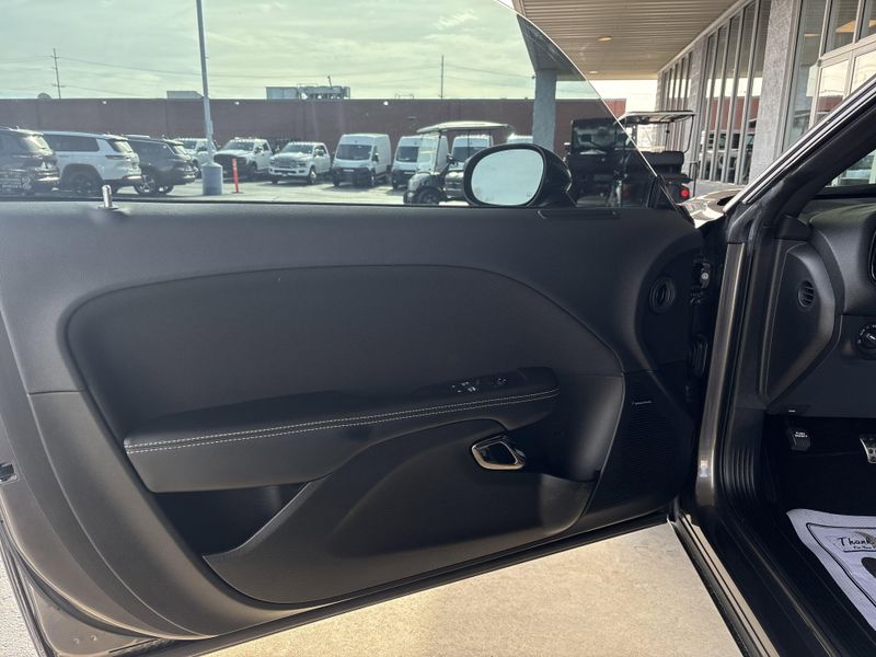 Used 2021 Dodge Challenger SRT HellcatImage 10