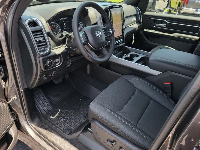 2025 RAM 1500 Lone Star Crew Cab 4x4 5