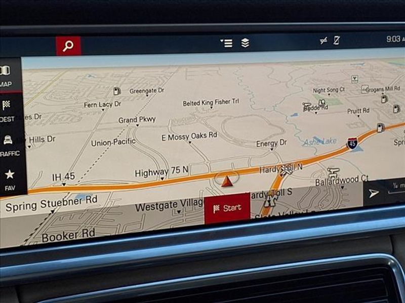 2017 Porsche Panamera BaseImage 7
