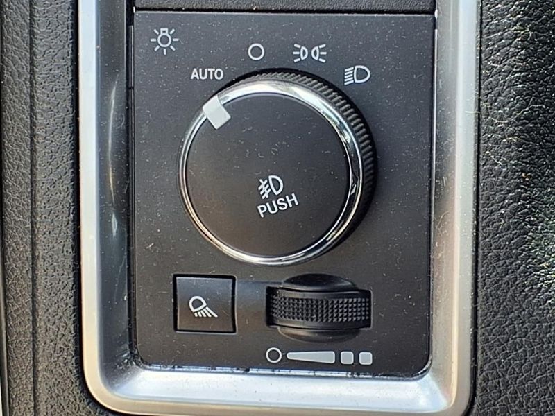 2018 RAM 1500 Lone StarImage 19