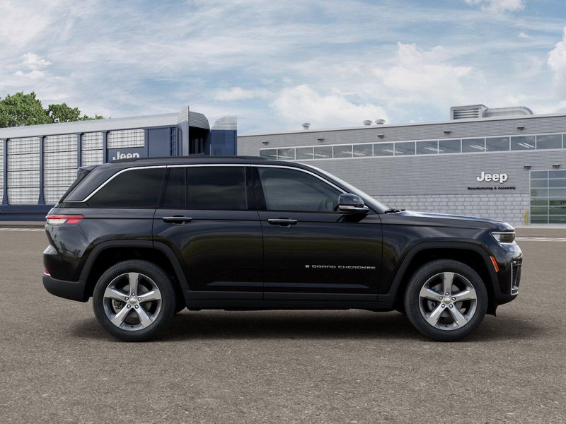 New 2026 Jeep Grand Cherokee Limited 4x4Image 21