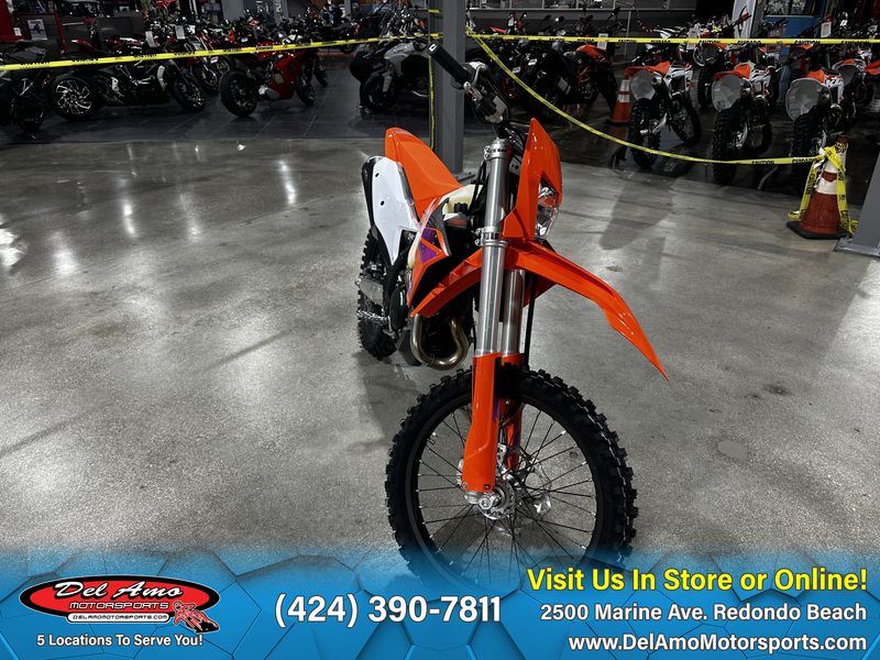 2024 KTM 500 XW-F  in a ORANGE exterior color. Del Amo Motorsports of Redondo Beach (424) 304-1660 delamomotorsports.com 