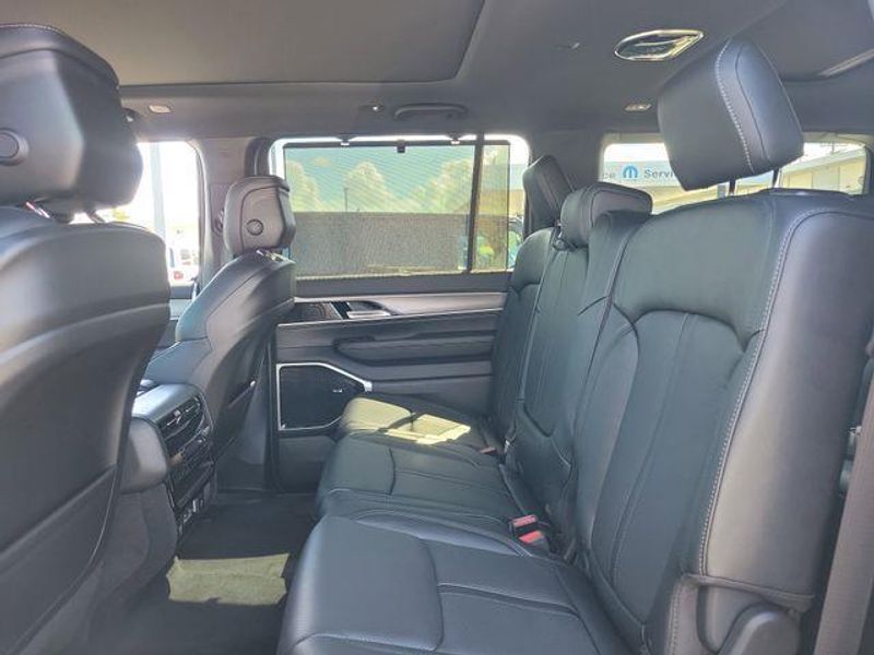 2026 Jeep Grand Wagoneer Limited Reserve 4x4