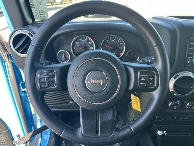 Used 2018 Jeep Wrangler JK Unlimited RubiconImage 21