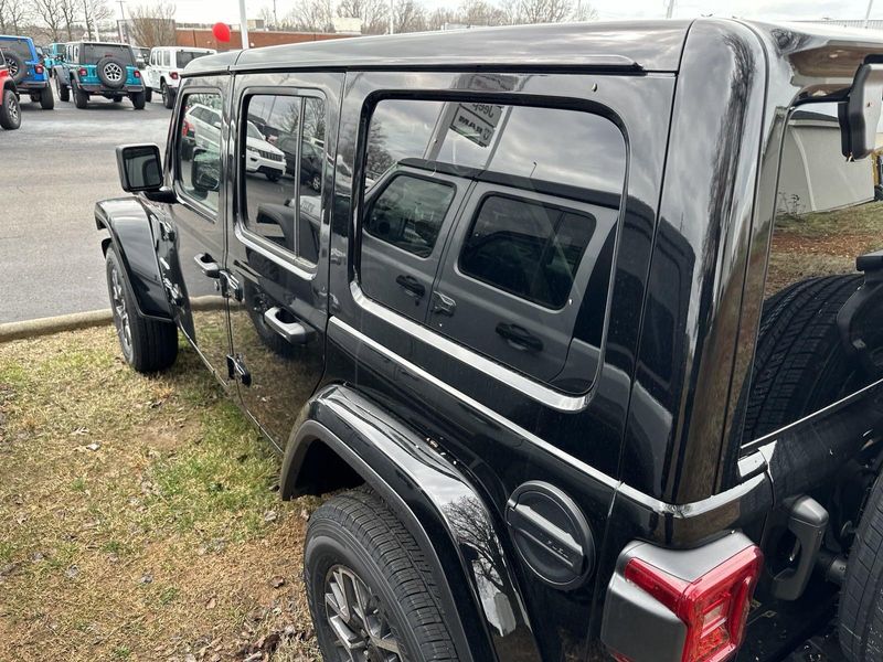 2024 Jeep Wrangler SaharaImage 8