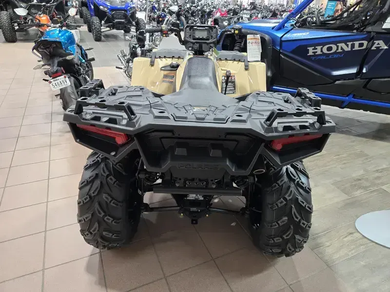 2025 Polaris SPORTSMAN 850 MILITARY TAN Image 5