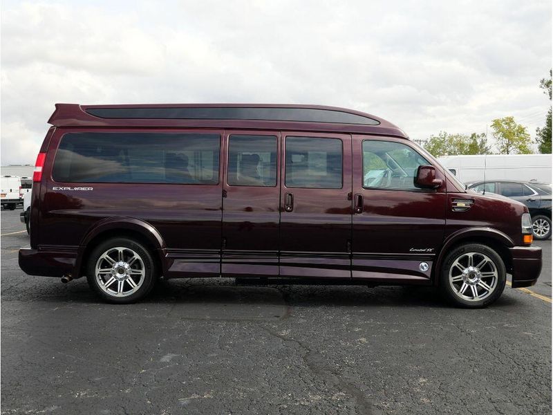 2018 Chevrolet Express 2500 Image 11