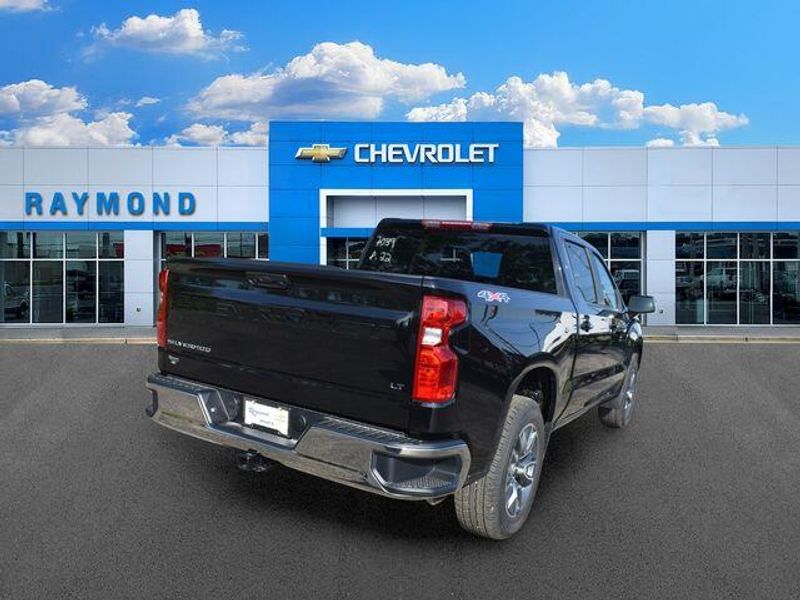 New 2026 Chevrolet Silverado 1500 LTImage 4
