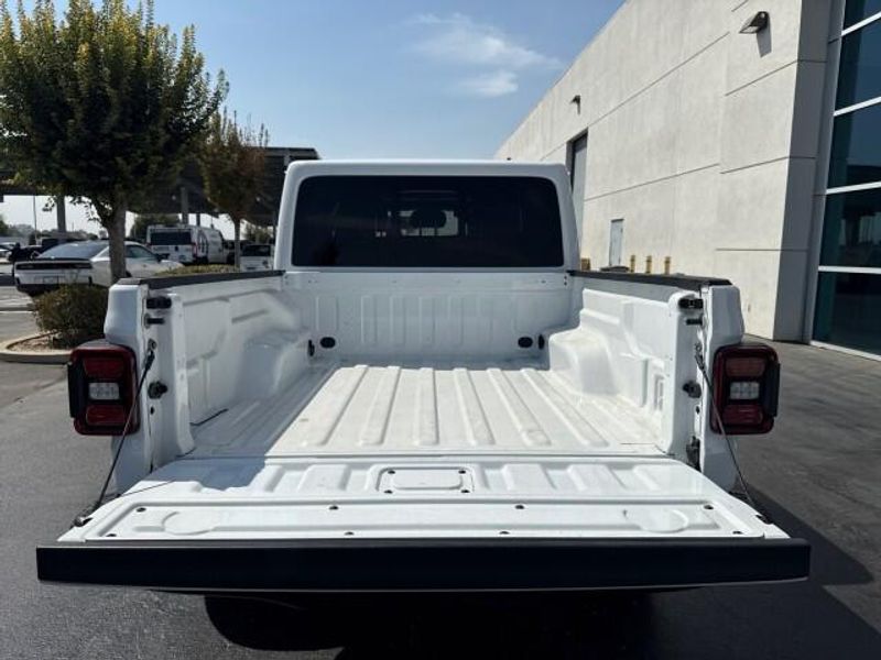 2021 Jeep Gladiator Rubicon photo 27