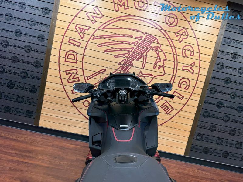 2022 Honda Gold Wing DCT Image 10