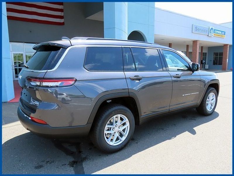 2024 Jeep Grand Cherokee LaredoImage 7