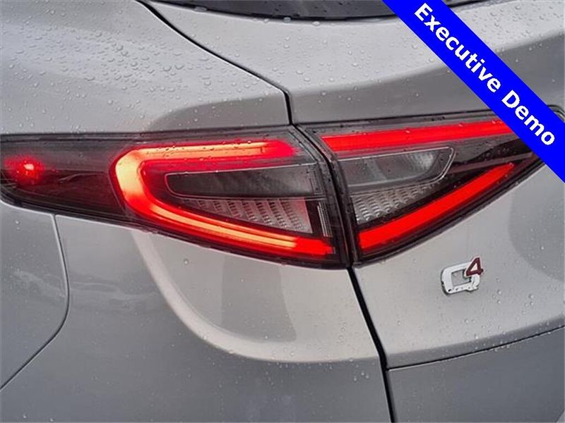 2025 Alfa Romeo Stelvio AWDImage 7