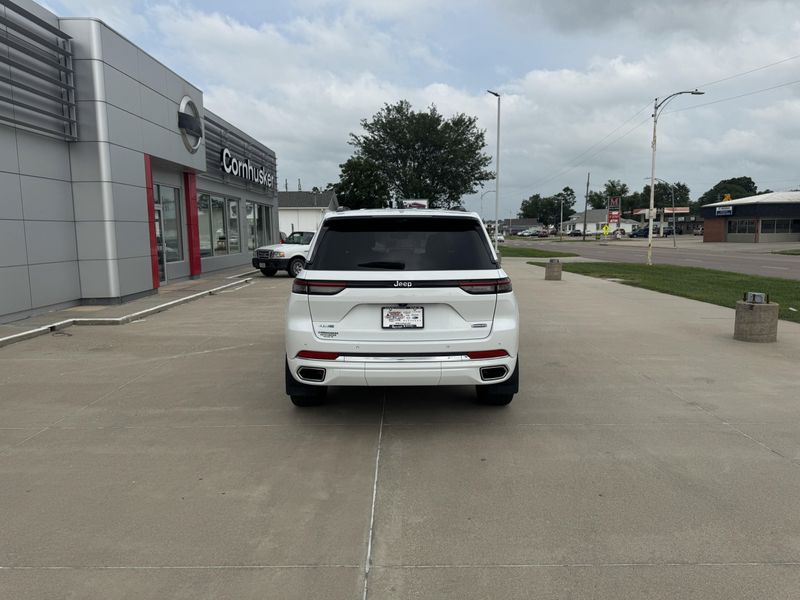 Used 2022 Jeep Grand Cherokee 4xe OverlandImage 7